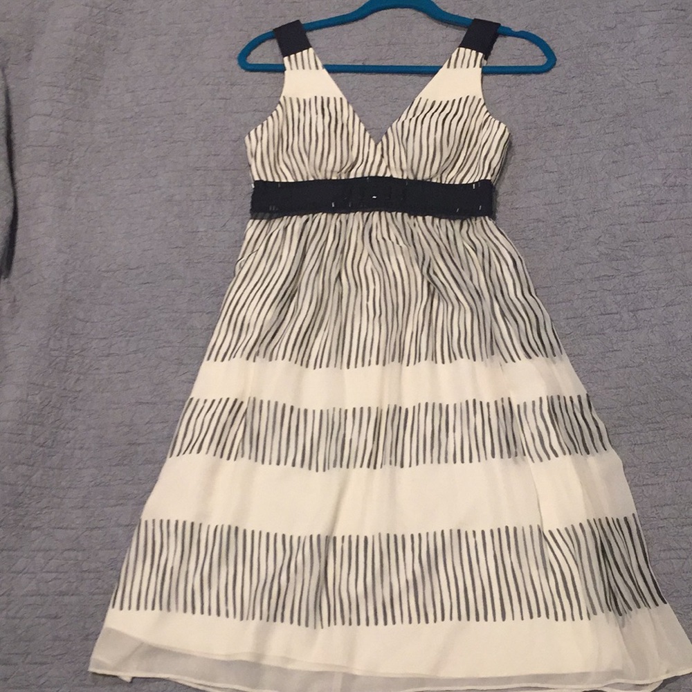 V- neck dress